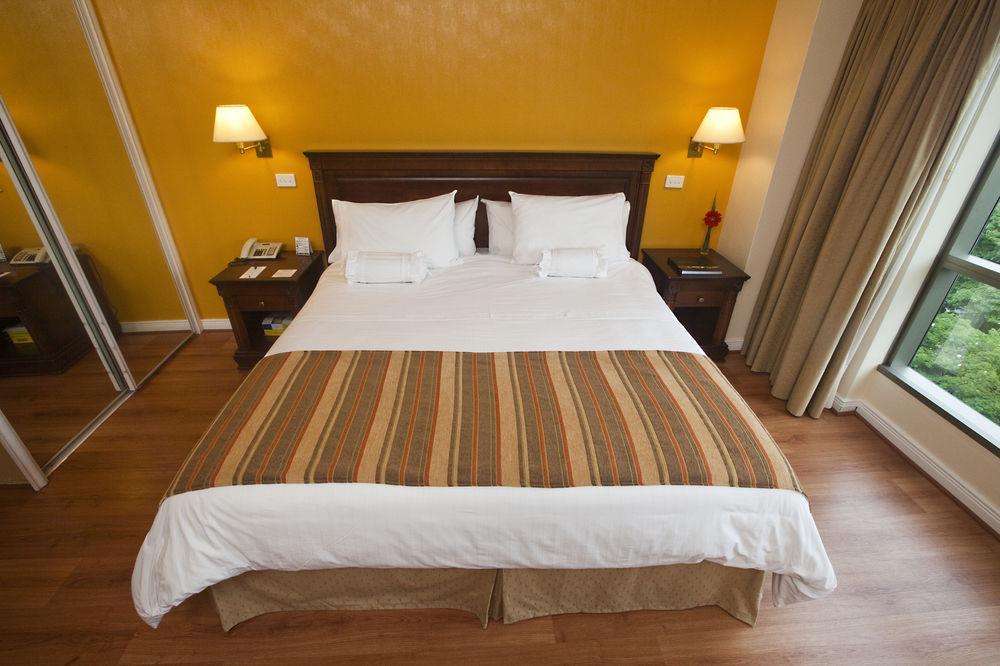 Pestana Hotel 4*